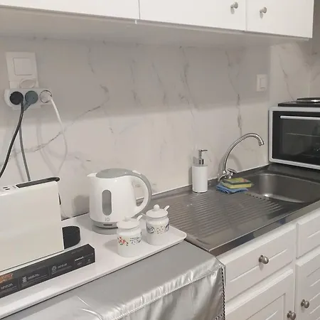 Nyaraló Saint Anargyroi