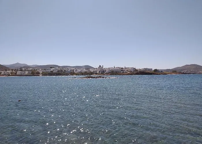 Saint Anargyroi Nyaraló Náusza